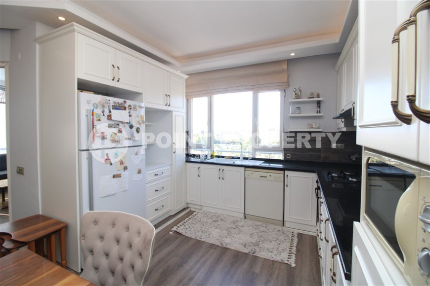 Three-room apartment, 120 m², in the very center of Alanya, 350 meters from Cleopatra Beach-id-2179-photo-4