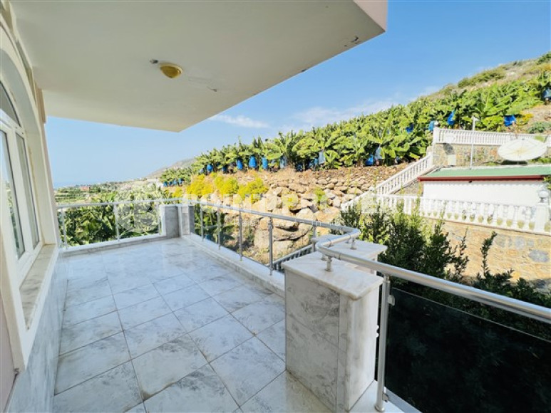 Пятикомнатная квартира, 245м², с мебелью и техникой в районе Алании Демирташ, 950м до моря-id-2184-фото-16