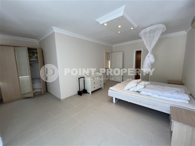 Пятикомнатная квартира, 245м², с мебелью и техникой в районе Алании Демирташ, 950м до моря-id-2184-фото-25