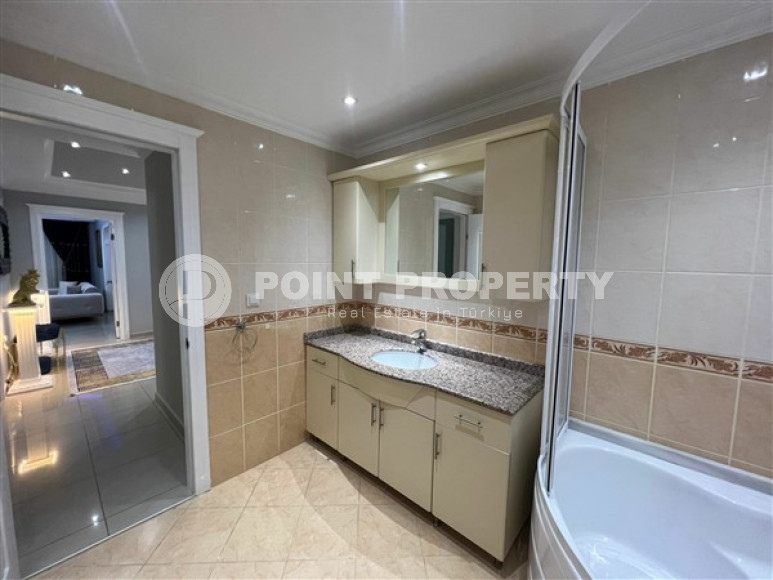 Furnished two bedroom apartment, 135m², in Mahmutlar, Alanya, 250 meters from the sea-id-2185-photo-24