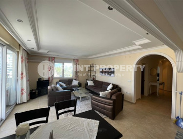 Four-room apartment, 150m², 500m from the Mediterranean Sea in the western part of Mahmutlar, Alanya-id-2187-photo-4