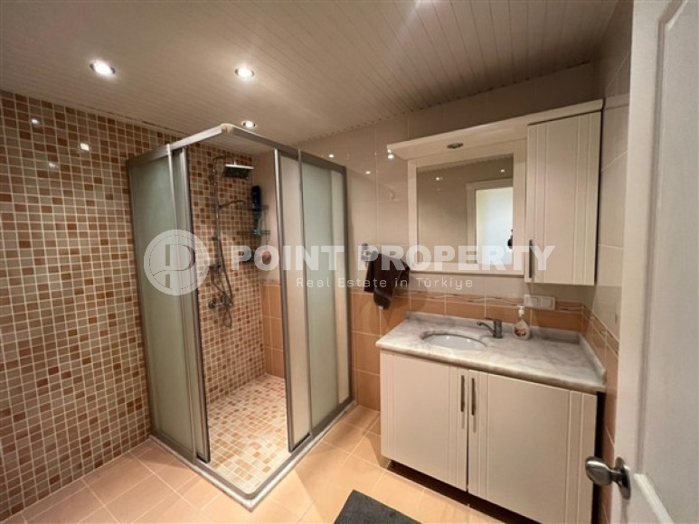 Four-room apartment, 150m², 500m from the Mediterranean Sea in the western part of Mahmutlar, Alanya-id-2187-photo-11