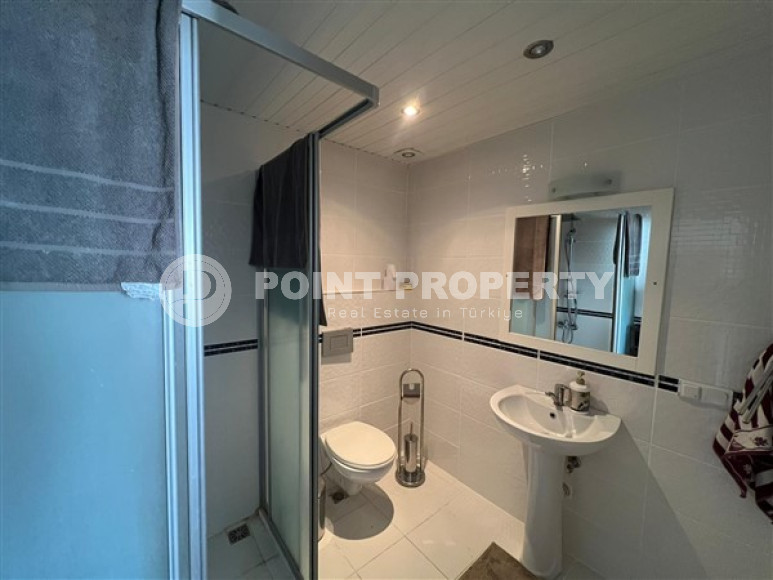 Four-room apartment, 150m², 500m from the Mediterranean Sea in the western part of Mahmutlar, Alanya-id-2187-photo-16