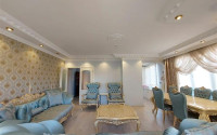 Spacious three bedroom apartment, 170m², 350m from the sea in Alanya - Oba-id-2188-photo-2