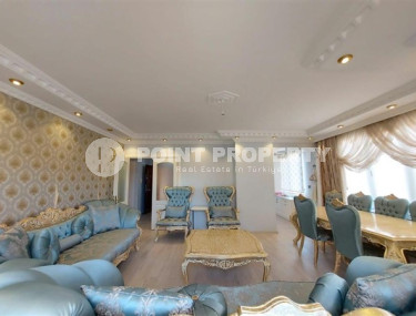 Spacious three bedroom apartment, 170m², 350m from the sea in Alanya - Oba-id-2188-photo-2