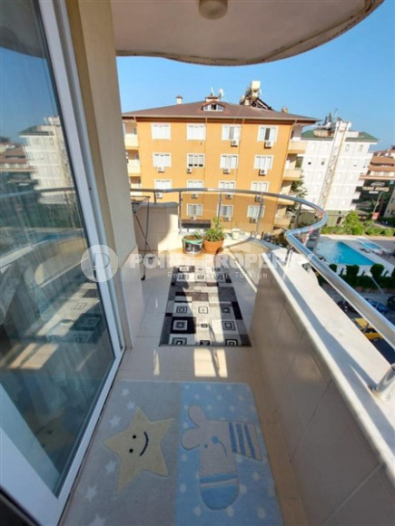 Spacious three bedroom apartment, 170m², 350m from the sea in Alanya - Oba-id-2188-photo-16