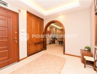 Ready to move in, two bedroom apartment, 105m², on the seafront in Mahmutlar, Alanya-id-2189-photo-2