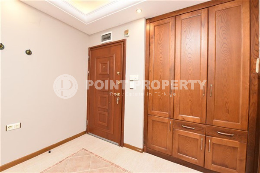 Ready to move in, two bedroom apartment, 105m², on the seafront in Mahmutlar, Alanya-id-2189-photo-3