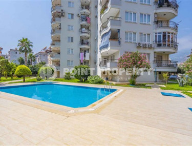 Four-room apartment, 175m², in a complex with a swimming pool in the center of Alanya, 800m from the sea.-id-2195-photo-3