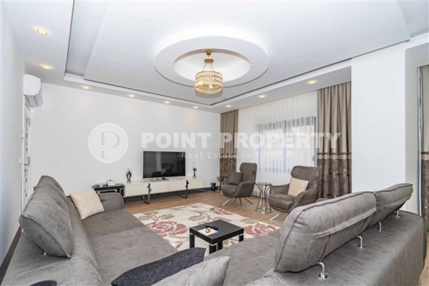 Центр Алании: четырехкомнатная квартира, 165м², в комплексе c автомобильной парковкой, 1650м от моря-id-2200-фото-10