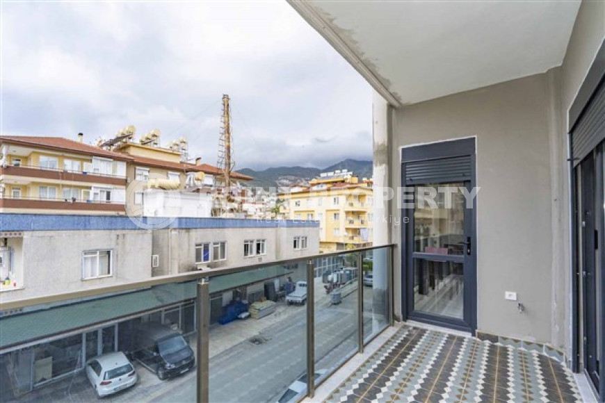 Центр Алании: четырехкомнатная квартира, 165м², в комплексе c автомобильной парковкой, 1650м от моря-id-2200-фото-13