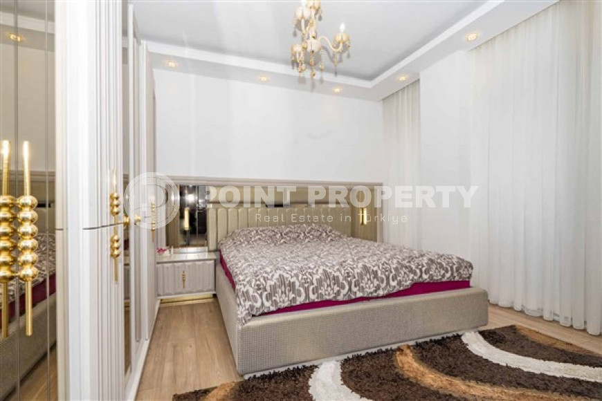 Центр Алании: четырехкомнатная квартира, 165м², в комплексе c автомобильной парковкой, 1650м от моря-id-2200-фото-17