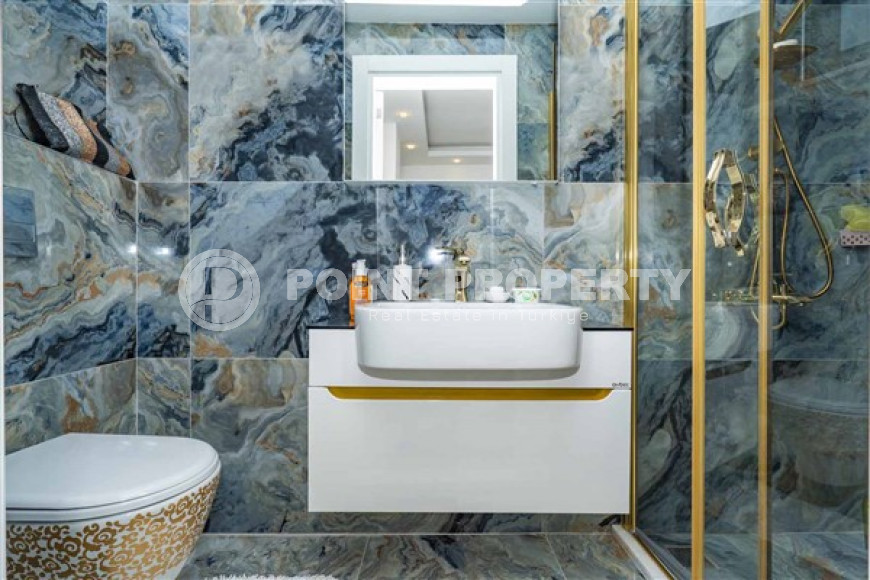 Центр Алании: четырехкомнатная квартира, 165м², в комплексе c автомобильной парковкой, 1650м от моря-id-2200-фото-19