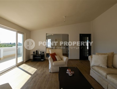 Furnished apartment 3+1 with mountain views in the popular Alanya Oba area, 115 m2-id-2204-photo-2