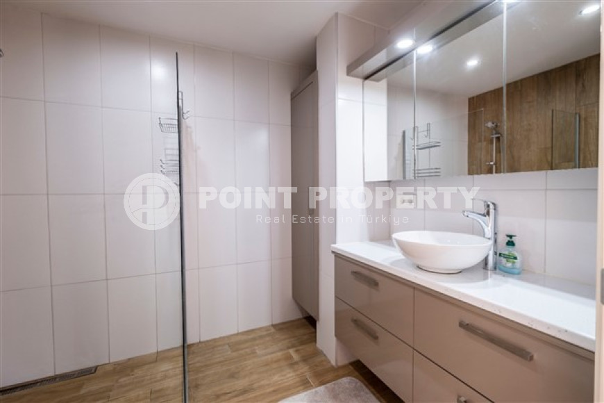 Furnished apartment 3+1 with mountain views in the popular Alanya Oba area, 115 m2-id-2204-photo-15