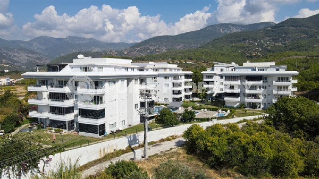 Furnished apartment 3+1 with mountain views in the popular Alanya Oba area, 115 m2-id-2204-photo-24