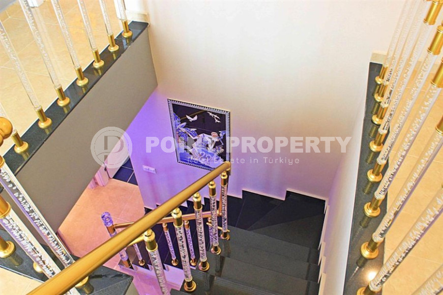 Large view duplex 3+1 with designer interior in Mahmutlar 250m from the Mediterranean Sea-id-1179-photo-15