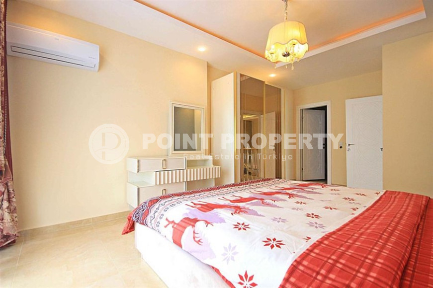 Large view duplex 3+1 with designer interior in Mahmutlar 250m from the Mediterranean Sea-id-1179-photo-23