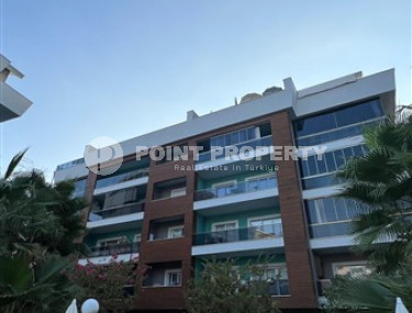 Penthouse 4+1, 210 m², with separate kitchen and mountain views in an elite complex in Oba, Alanya-id-2213-photo-2