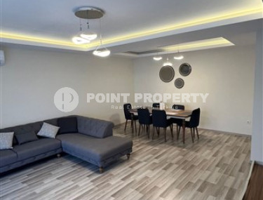 Penthouse 4+1, 210 m², with separate kitchen and mountain views in an elite complex in Oba, Alanya-id-2213-photo-4