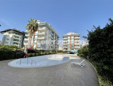 Elegant one-bedroom apartment, 70m², in a premium complex 100m from the sea in Kestel, Alanya-id-2216-photo-1