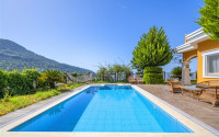 Detached villa 4+1, 300 m² with its own infrastructure in the mountainous region of Alanya Tepe.-id-2220-photo-6