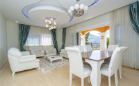 Detached villa 4+1, 300 m² with its own infrastructure in the mountainous region of Alanya Tepe.-id-2220-photo-10