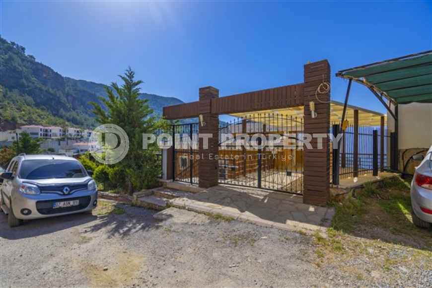 Detached villa 4+1, 300 m² with its own infrastructure in the mountainous region of Alanya Tepe.-id-2220-photo-33
