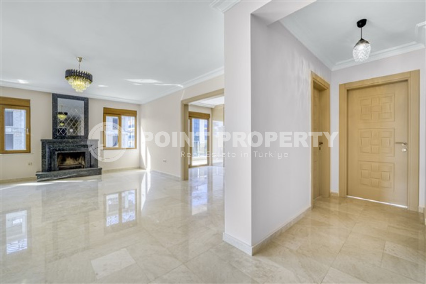 Просторная квартира с тремя спальнями, 230м², в комплексе с бассейном у моря в Кестеле, Алания-id-2224-фото-4