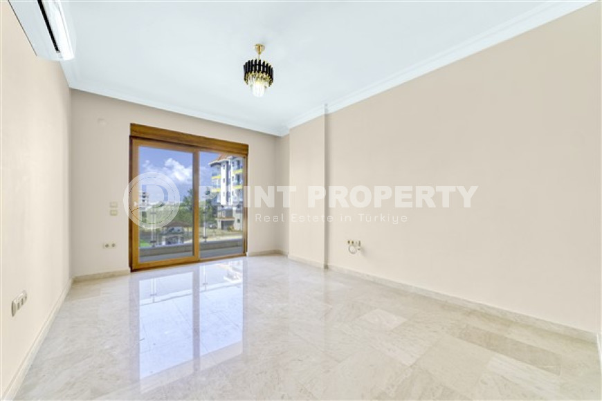 Просторная квартира с тремя спальнями, 230м², в комплексе с бассейном у моря в Кестеле, Алания-id-2224-фото-11