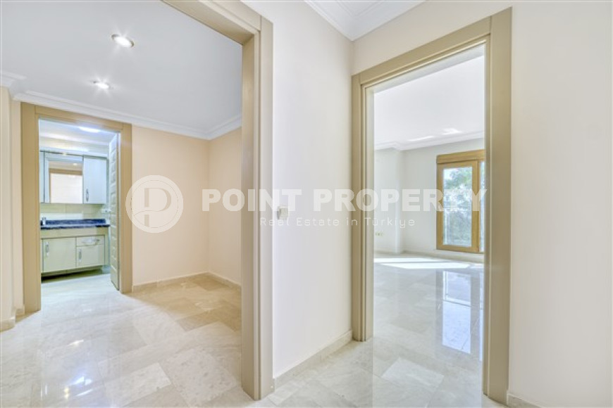 Просторная квартира с тремя спальнями, 230м², в комплексе с бассейном у моря в Кестеле, Алания-id-2224-фото-13