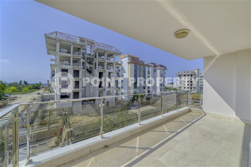 Просторная квартира с тремя спальнями, 230м², в комплексе с бассейном у моря в Кестеле, Алания-id-2224-фото-19