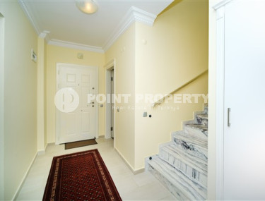 Меблированный пентхаус 3+1, 180м², с потрясающими видами в таунхаусе в районе Алании Тепе-id-2226-фото-4