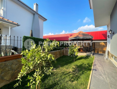 Частная меблированная вилла с тремя спальнями, с собственным бассейном в районе Алании Оба.-id-1184-фото-5