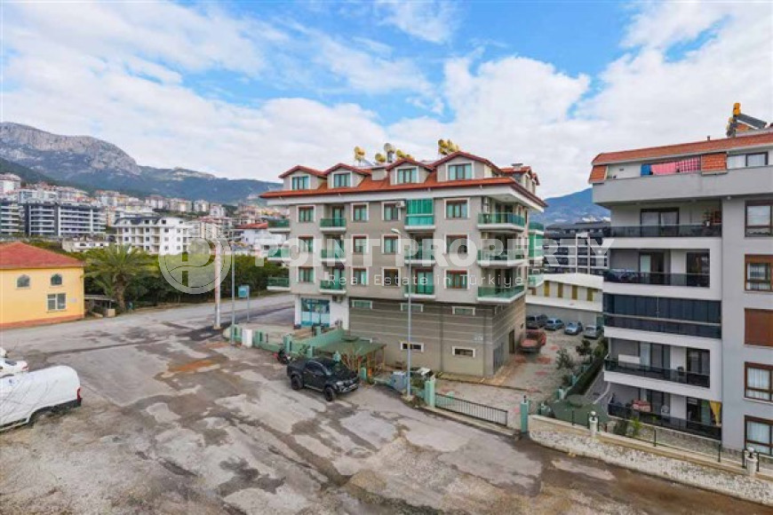 Spacious four bedroom penthouse, 220m², with separate kitchen, overlooking the mountains in Oba, Alanya-id-2228-photo-6