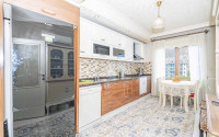 Spacious four bedroom penthouse, 220m², with separate kitchen, overlooking the mountains in Oba, Alanya-id-2228-photo-15