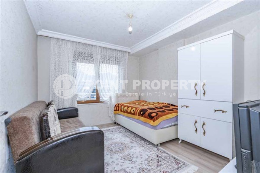 Spacious four bedroom penthouse, 220m², with separate kitchen, overlooking the mountains in Oba, Alanya-id-2228-photo-20