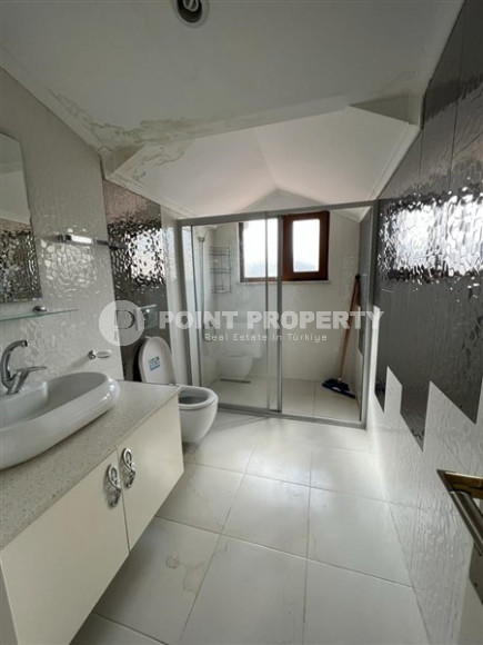 Furnished duplex 2+1, 105m² in a modern urban house in the very center of Alanya-id-2230-photo-6