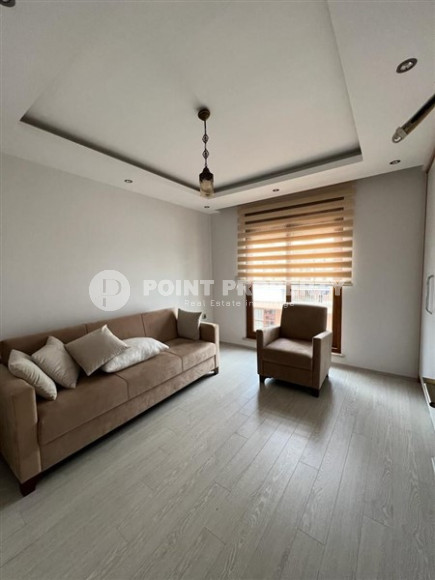 Furnished duplex 2+1, 105m² in a modern urban house in the very center of Alanya-id-2230-photo-8