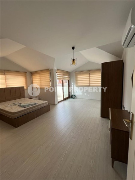 Furnished duplex 2+1, 105m² in a modern urban house in the very center of Alanya-id-2230-photo-10