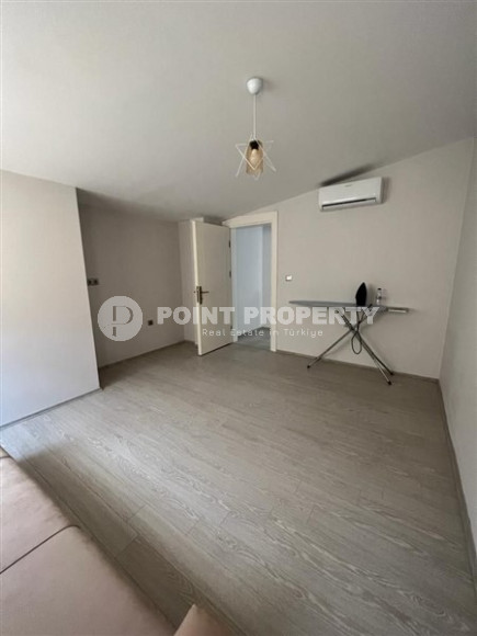 Furnished duplex 2+1, 105m² in a modern urban house in the very center of Alanya-id-2230-photo-15