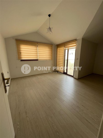 Furnished duplex 2+1, 105m² in a modern urban house in the very center of Alanya-id-2230-photo-17