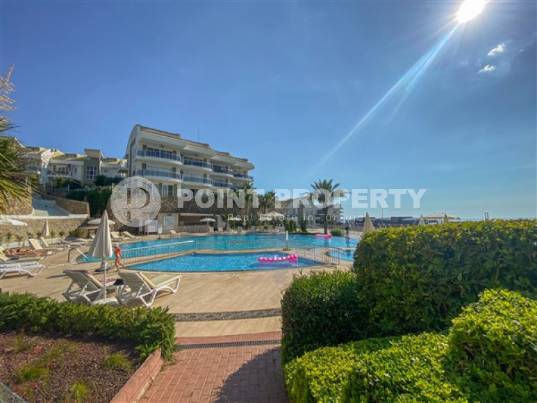 Элегантная двухуровневая квартира, 110м² в уютной резиденции в районе Алании Конаклы, в 300м от моря-id-2232-фото-2