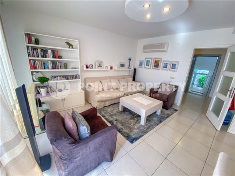 Элегантная двухуровневая квартира, 110м² в уютной резиденции в районе Алании Конаклы, в 300м от моря-id-2232-фото-16