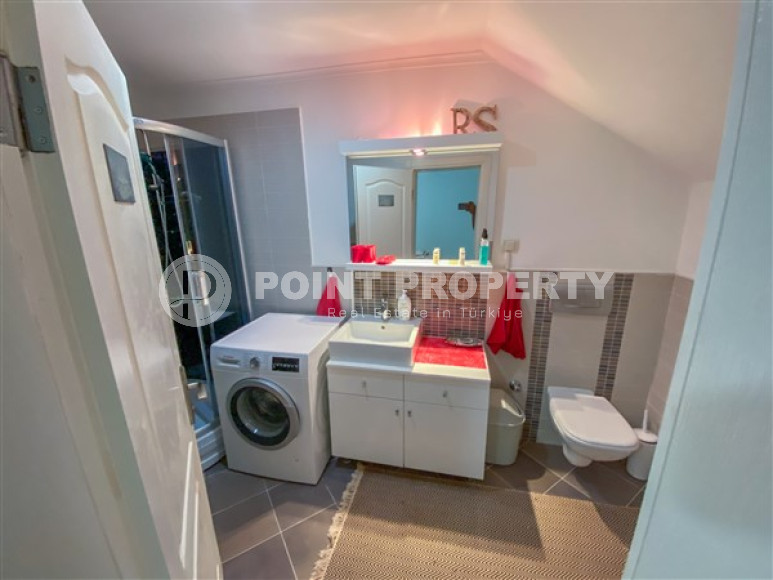 Элегантная двухуровневая квартира, 110м² в уютной резиденции в районе Алании Конаклы, в 300м от моря-id-2232-фото-37