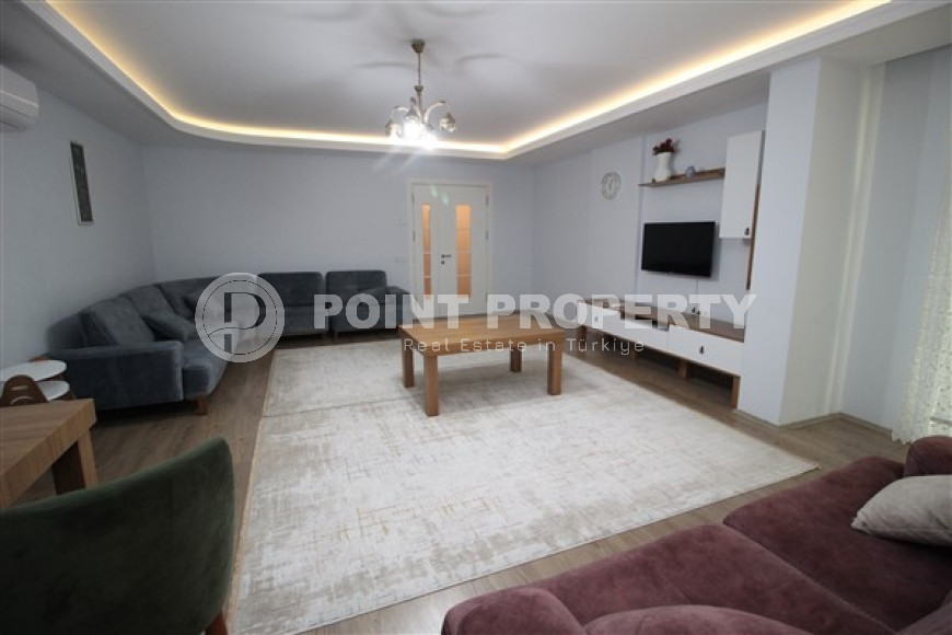 Large duplex 4+1, 280m², with separate kitchen, overlooking the mountains and Alanya Castle in Cikcilli-id-2234-photo-4