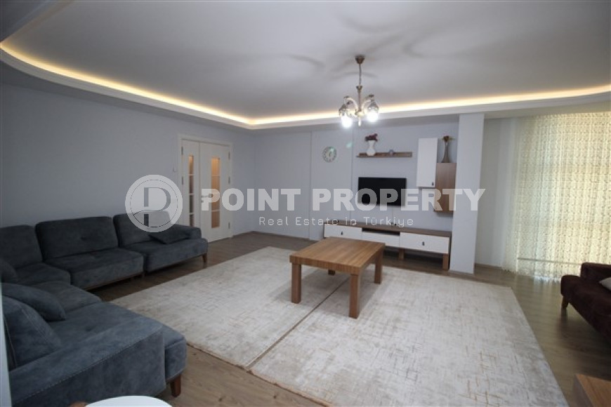 Large duplex 4+1, 280m², with separate kitchen, overlooking the mountains and Alanya Castle in Cikcilli-id-2234-photo-5