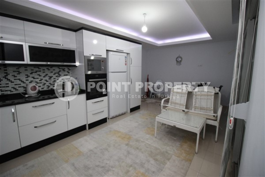 Large duplex 4+1, 280m², with separate kitchen, overlooking the mountains and Alanya Castle in Cikcilli-id-2234-photo-9