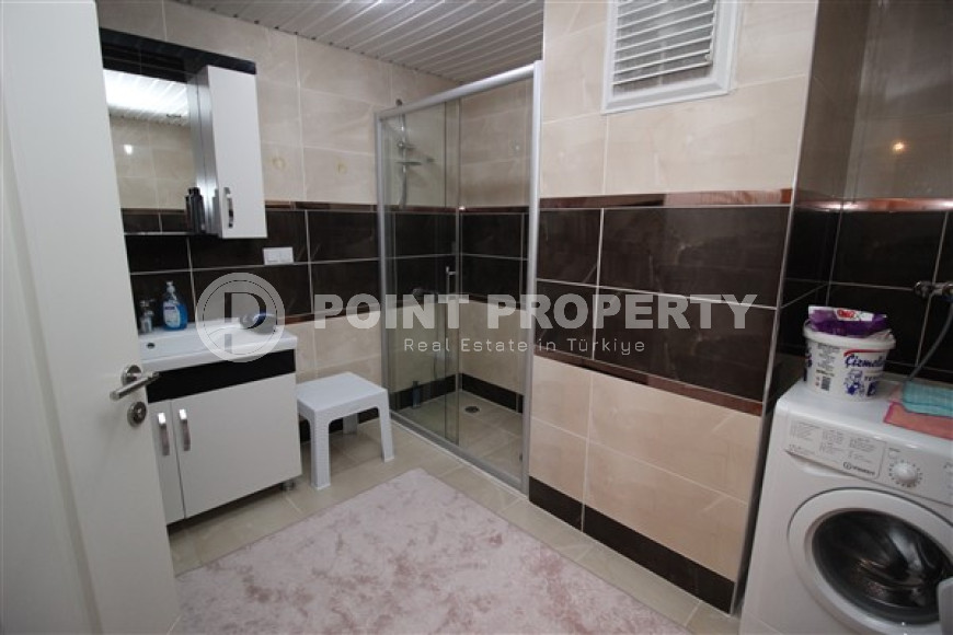 Large duplex 4+1, 280m², with separate kitchen, overlooking the mountains and Alanya Castle in Cikcilli-id-2234-photo-29