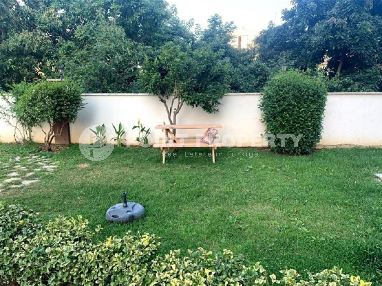 Готовая к проживанию, видовая квартира с одной спальней, в 100м от моря в Кестеле, Алания-id-2236-фото-29